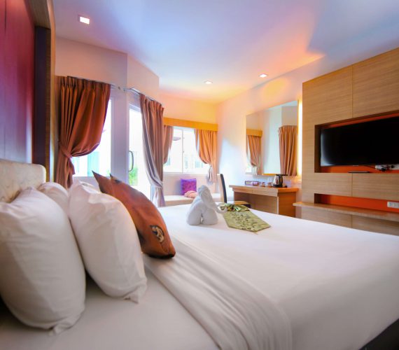 Pool Access King Room